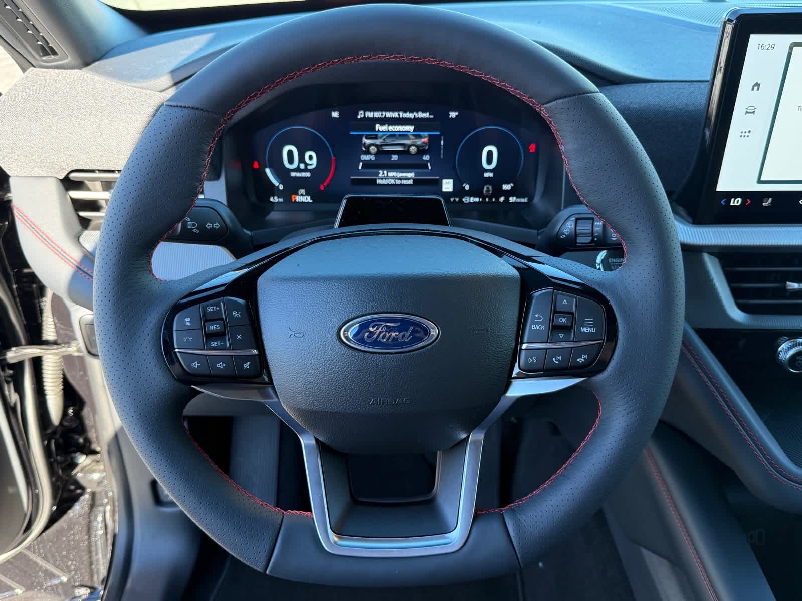 2027 Ford Explorer ST-Line