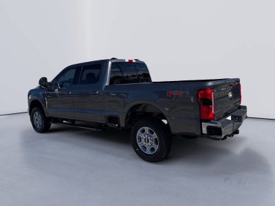 2027 Ford Super Duty F-250 SRW XLT