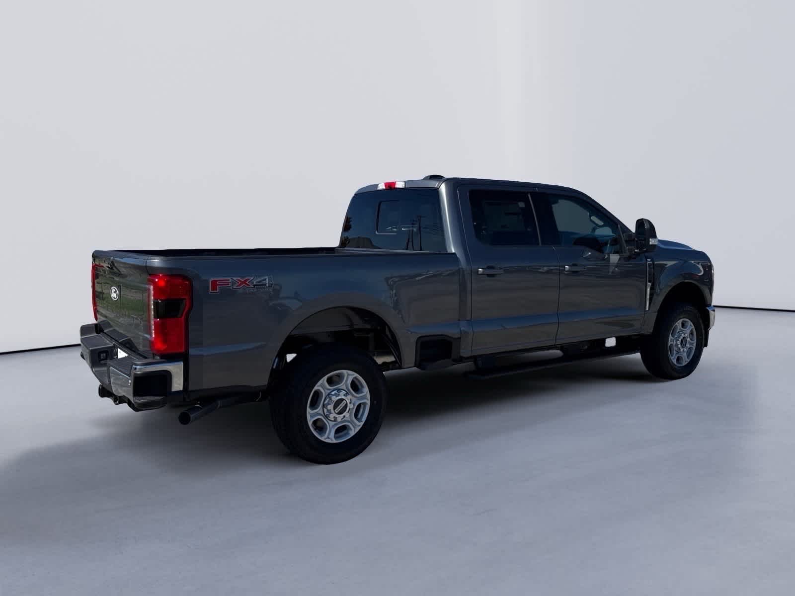2027 Ford Super Duty F-250 SRW XLT