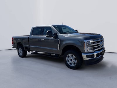 2027 Ford Super Duty F-250 SRW XLT