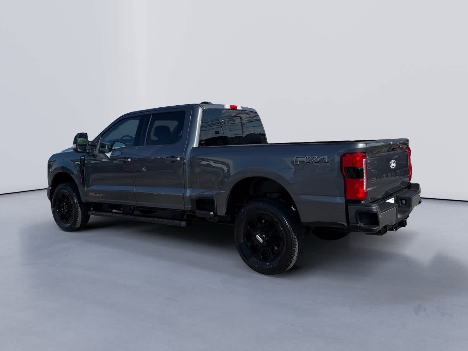 2027 Ford Super Duty F-350 SRW LARIAT