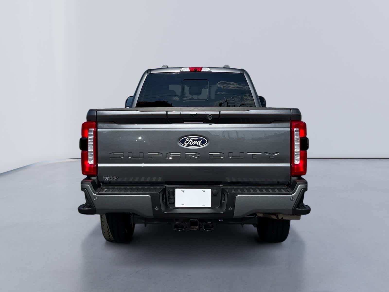 2027 Ford Super Duty F-350 SRW LARIAT