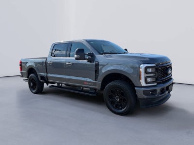 2027 Ford Super Duty F-350 SRW LARIAT