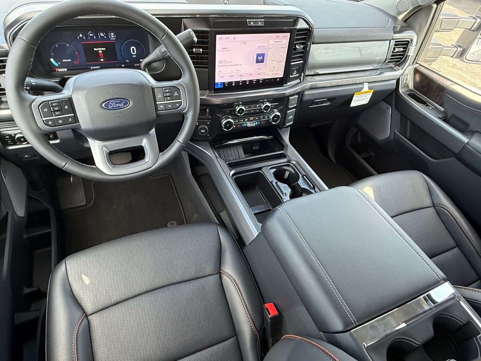2027 Ford Super Duty F-350 DRW Pickup LARIAT