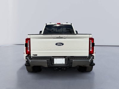 2027 Ford Super Duty F-350 DRW Pickup LARIAT