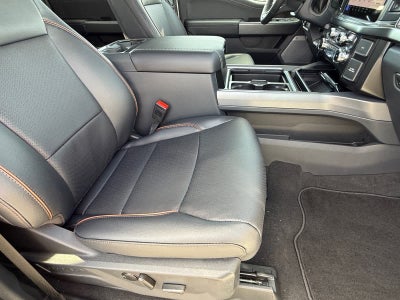 2027 Ford Super Duty F-350 DRW Pickup LARIAT