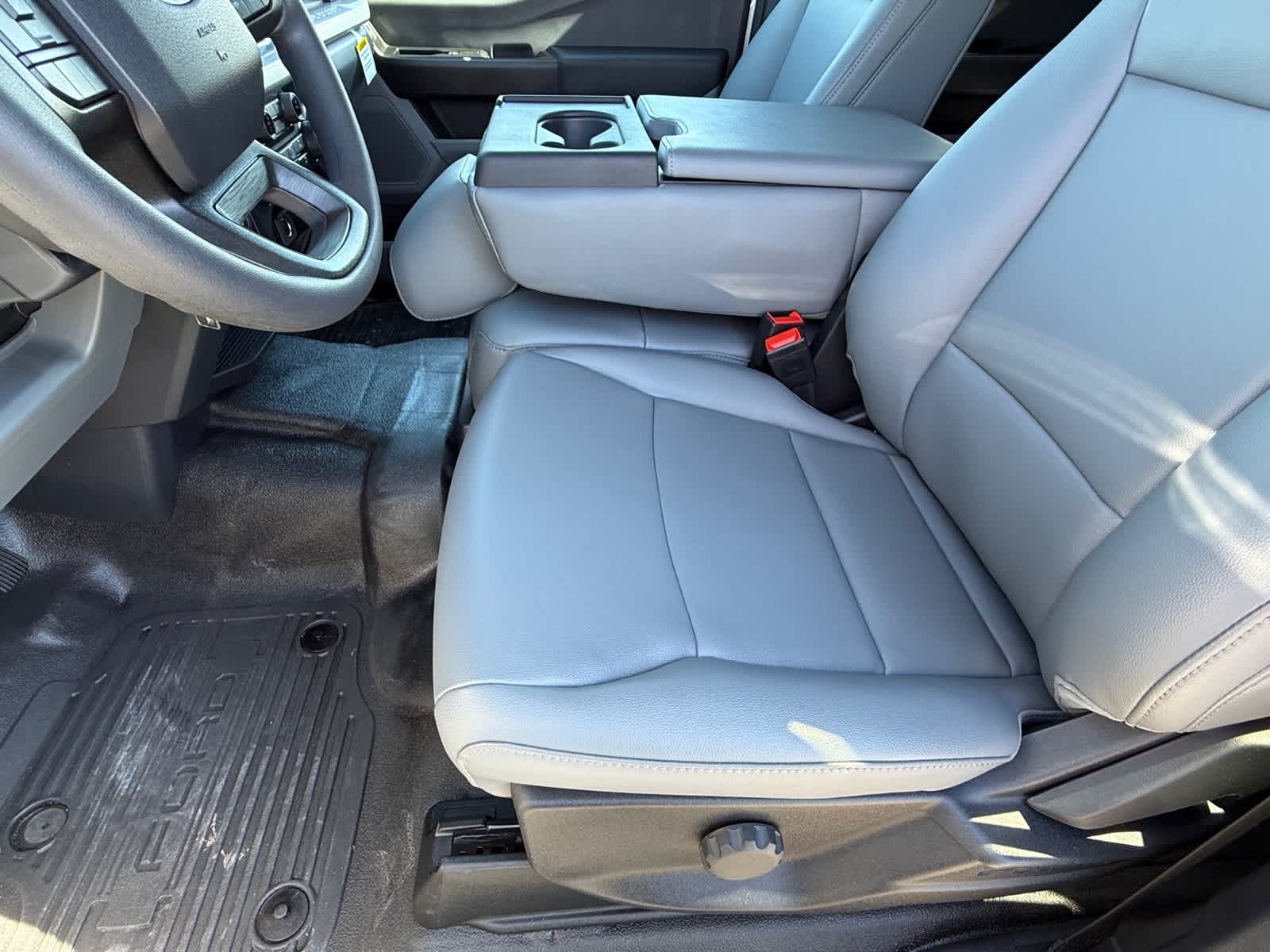 2026 Ford Super Duty F-350 DRW Pickup XL