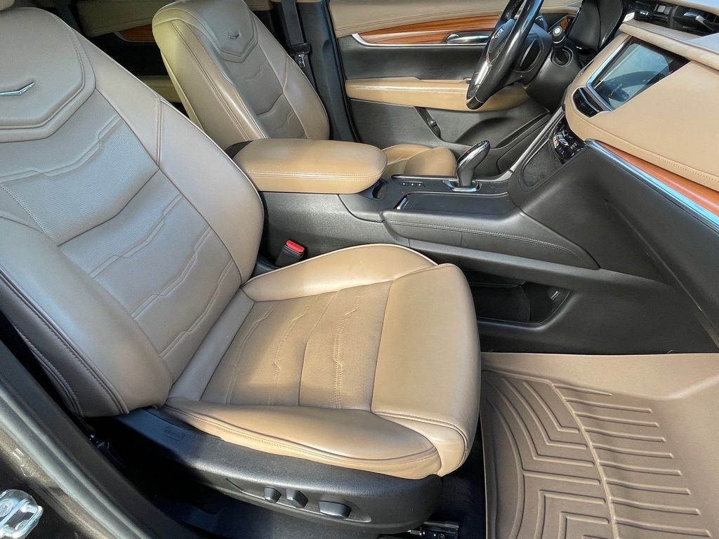 2019 Cadillac XT5 Platinum