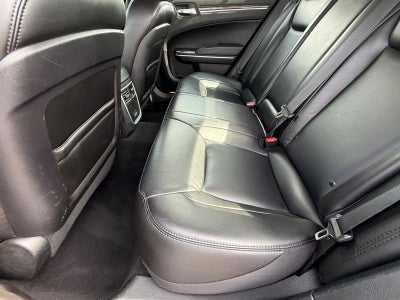 2022 Chrysler 300 Touring L