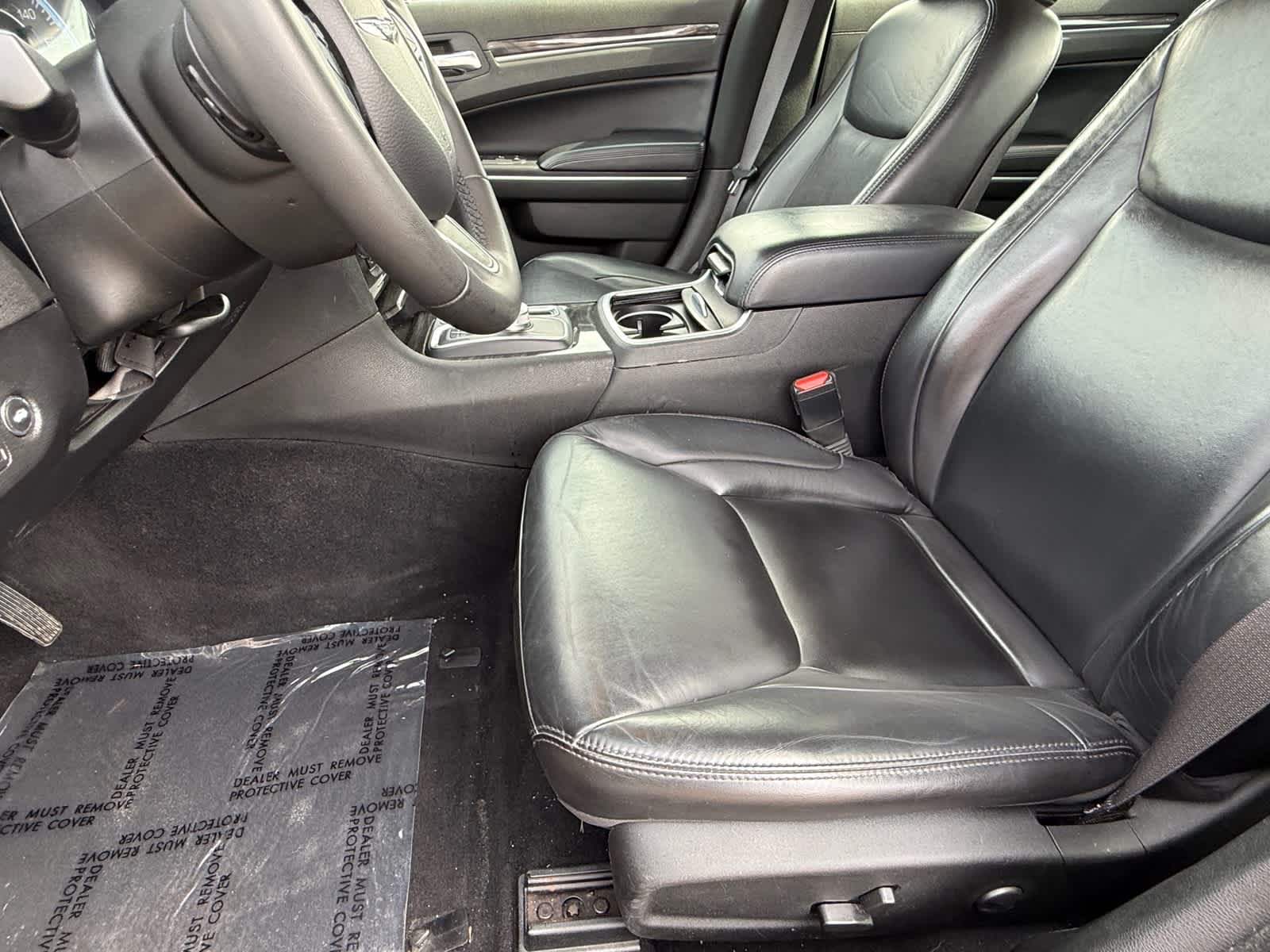 2022 Chrysler 300 Touring L