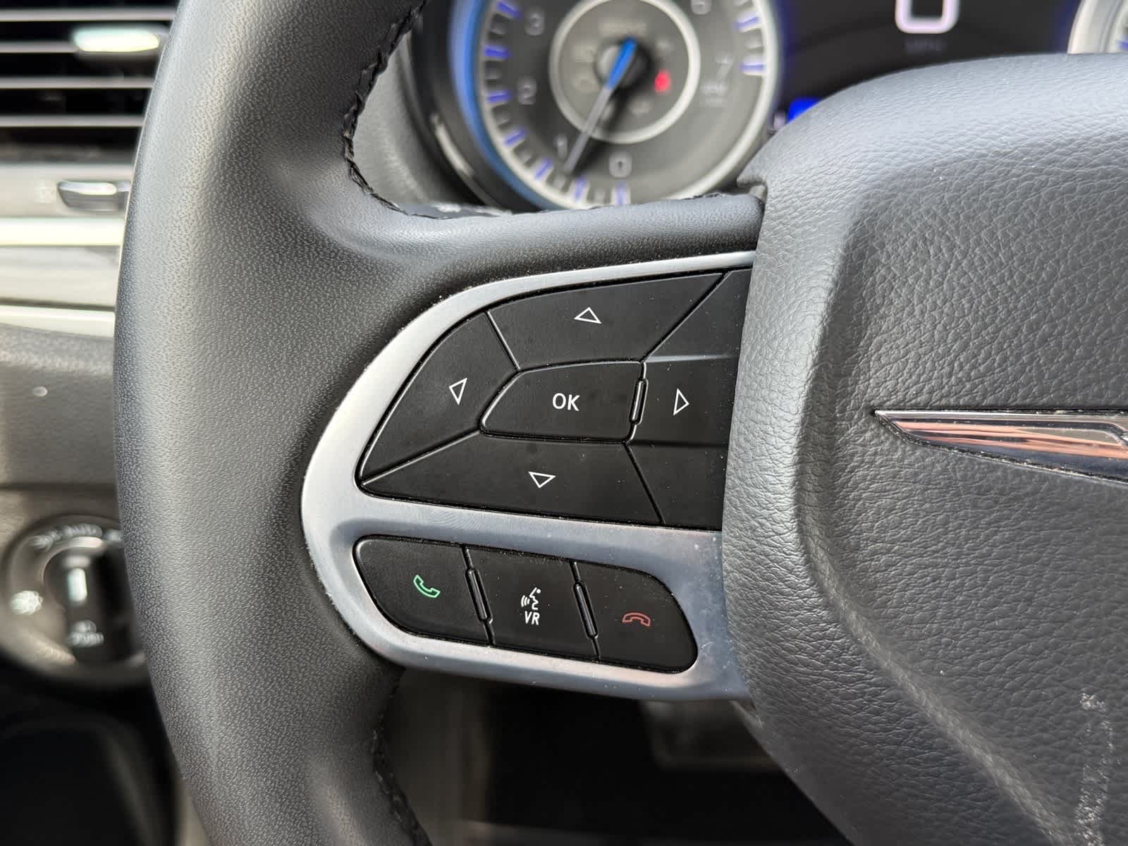2022 Chrysler 300 Touring L