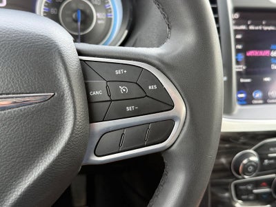 2022 Chrysler 300 Touring L