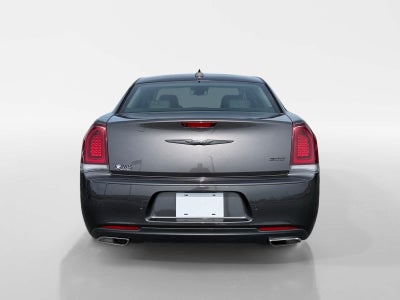 2022 Chrysler 300 Touring L