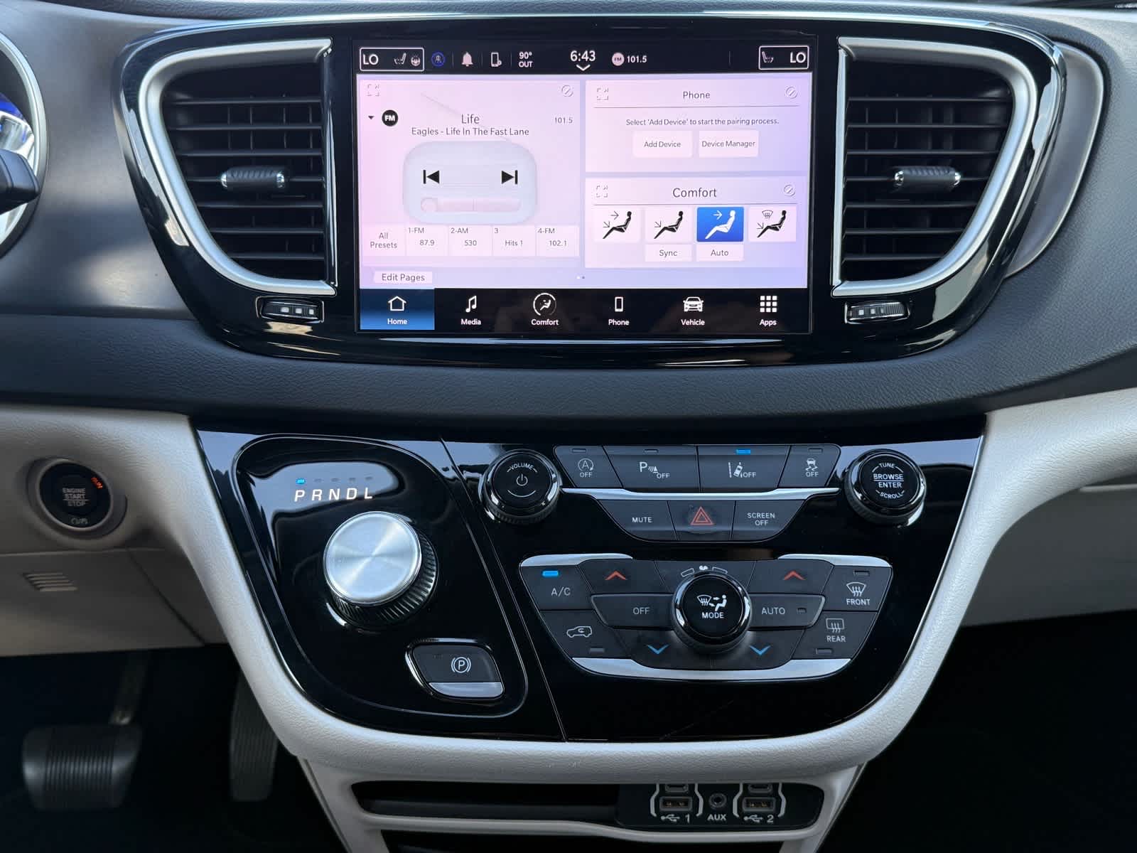 2023 Chrysler Pacifica Touring L