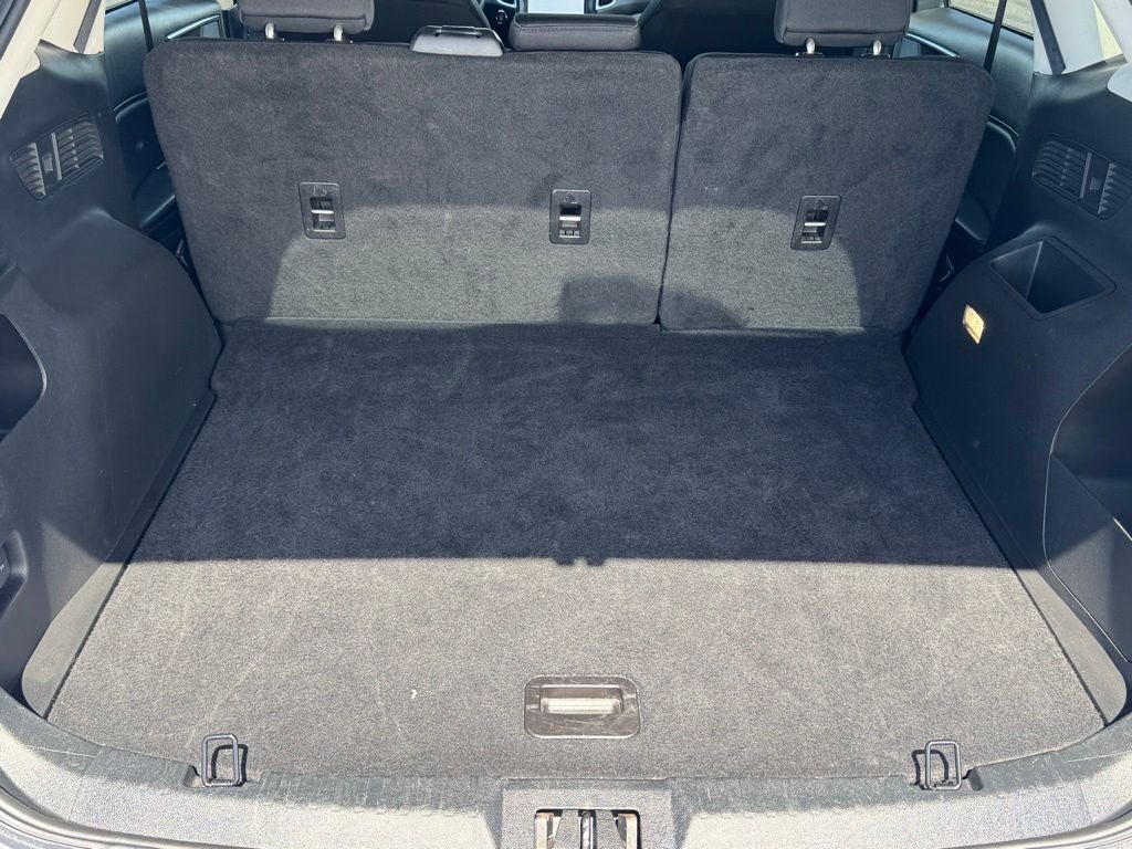 2022 Ford Edge SE