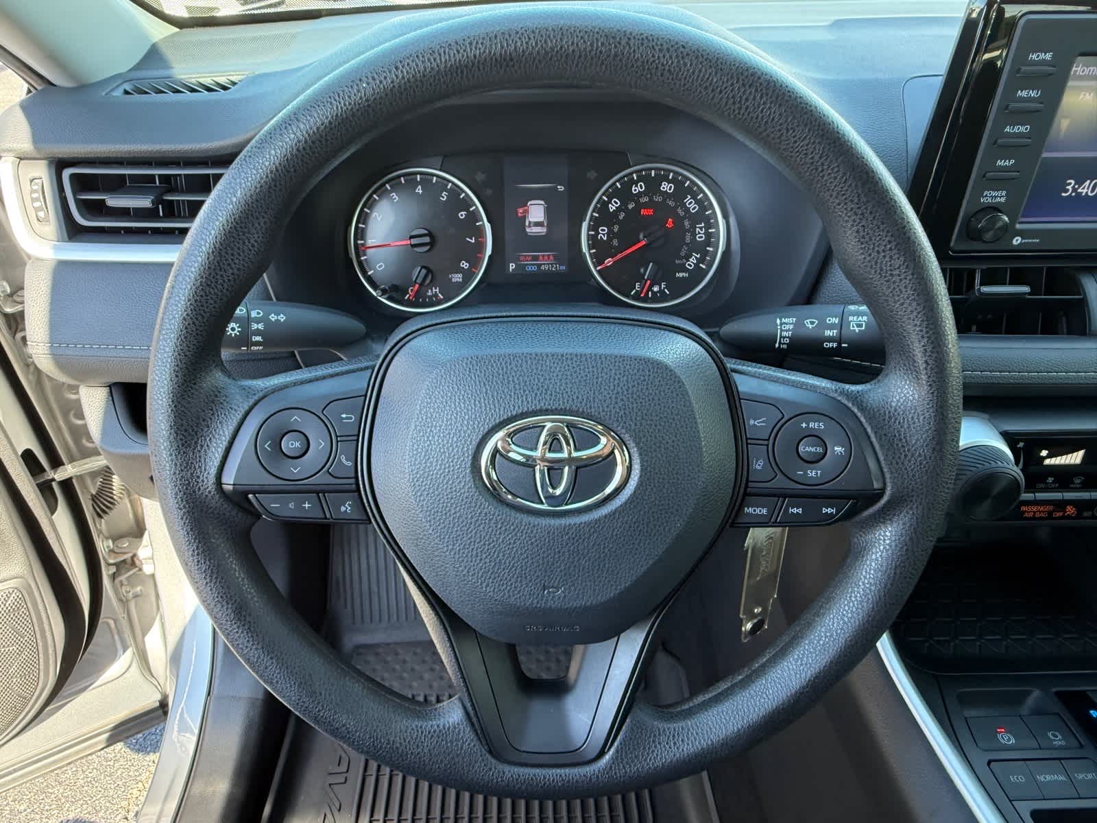 2022 Toyota RAV4 LE