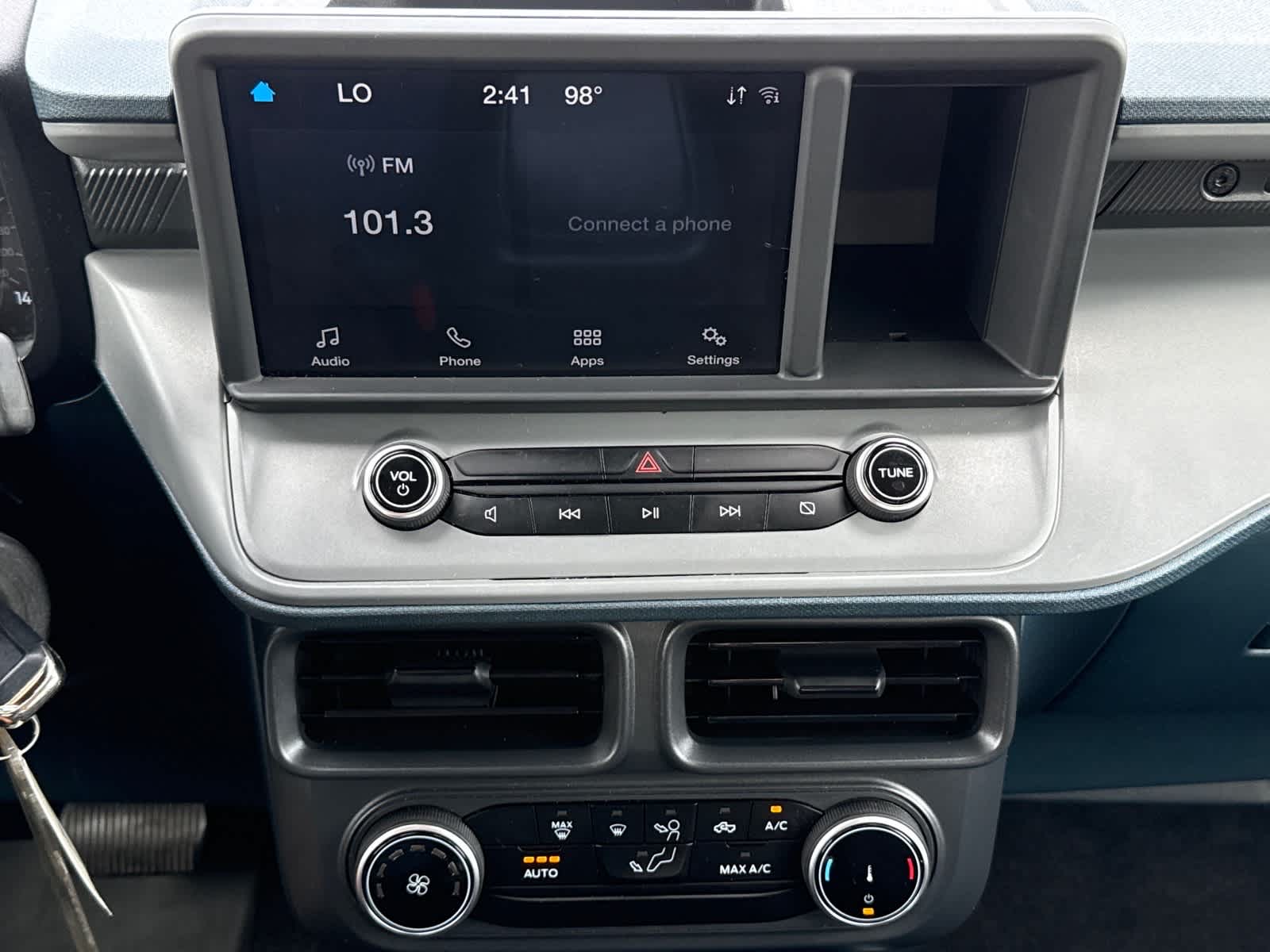 2024 Ford Maverick XL