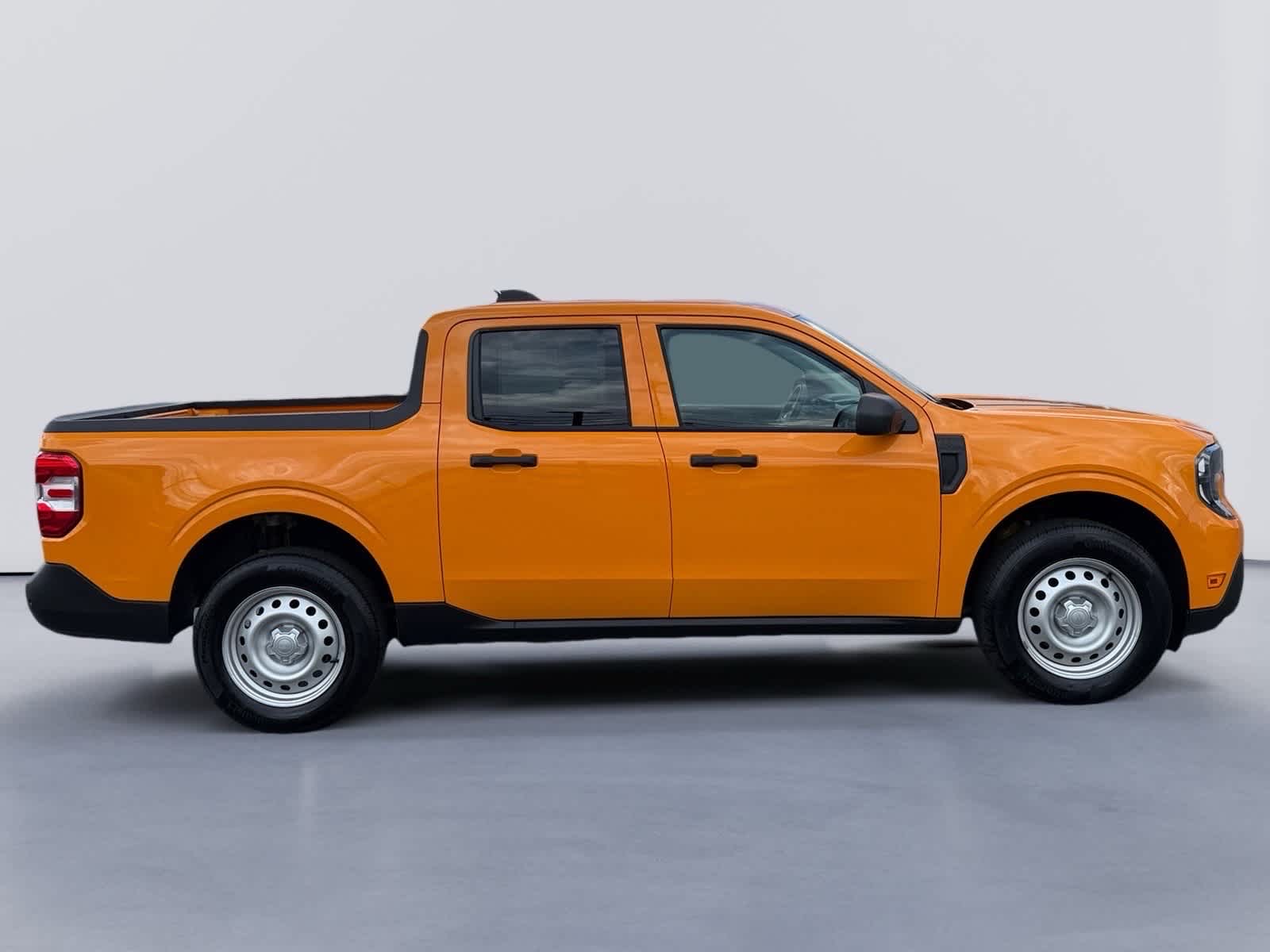 2026 Ford Maverick XL - Photo 6