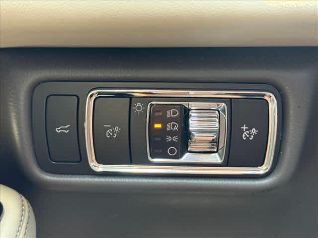 2023 Lincoln Aviator Standard