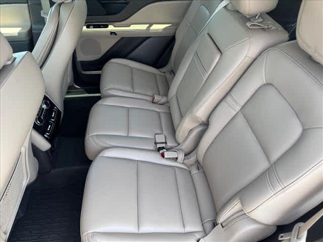 2023 Lincoln Aviator Standard
