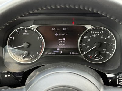 2025 Nissan Pathfinder SV