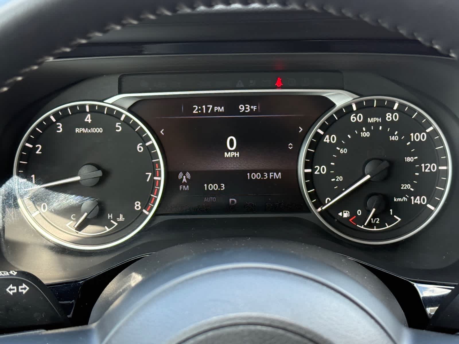 2025 Nissan Pathfinder SV - Photo 17