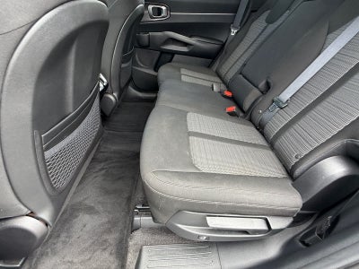 2022 Kia Sorento LX