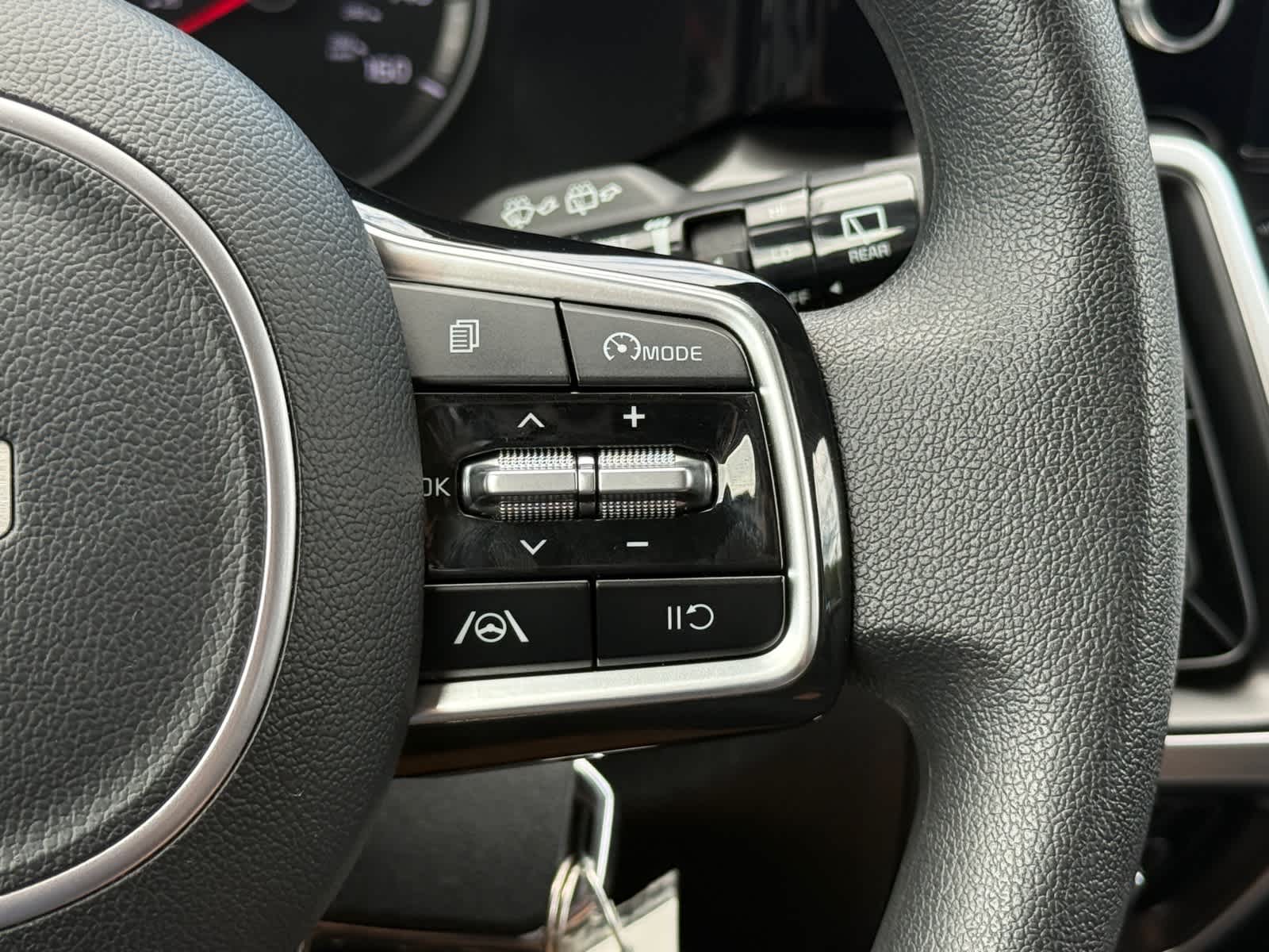 2022 Kia Sorento LX