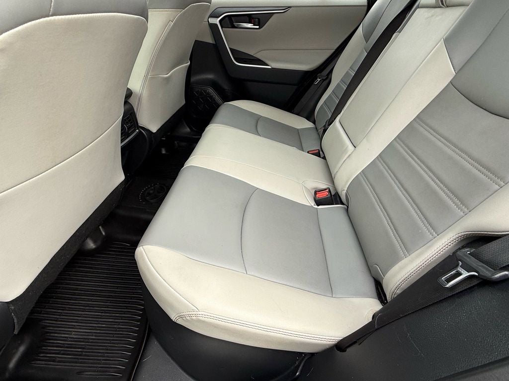 2023 Toyota RAV4 Hybrid XLE Premium
