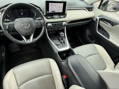 2023 Toyota RAV4 Hybrid XLE Premium