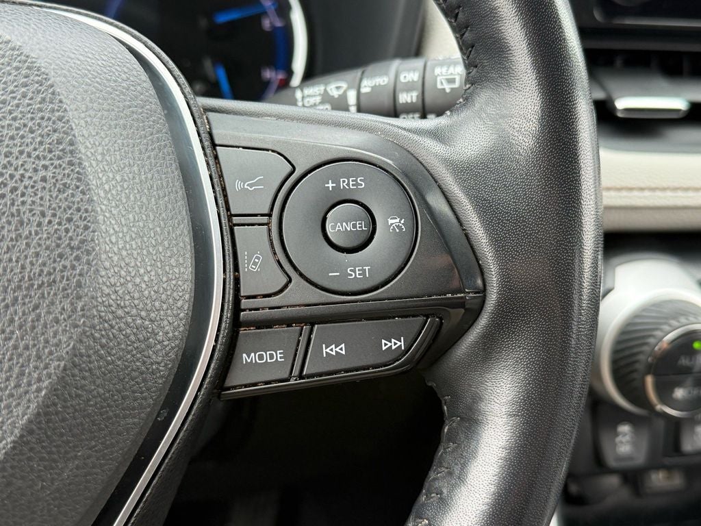 2023 Toyota RAV4 Hybrid XLE Premium