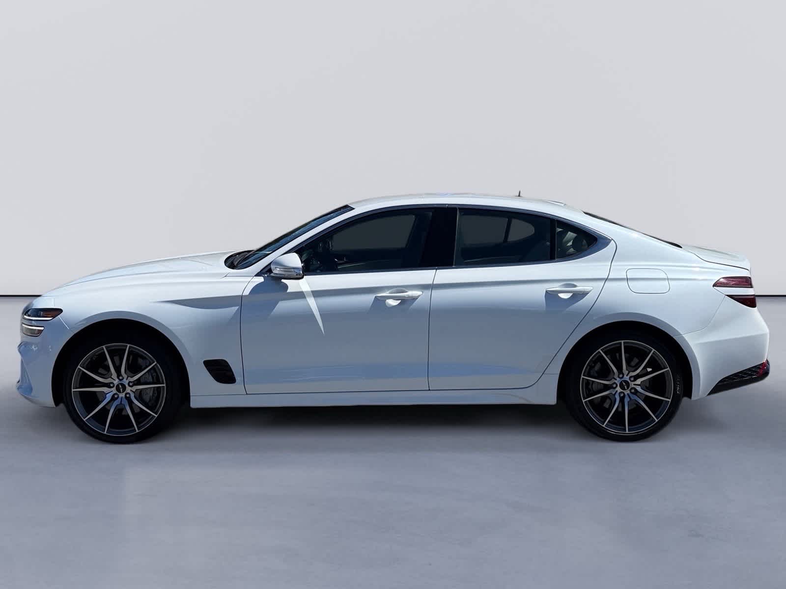 2025 Genesis G70 2.5T