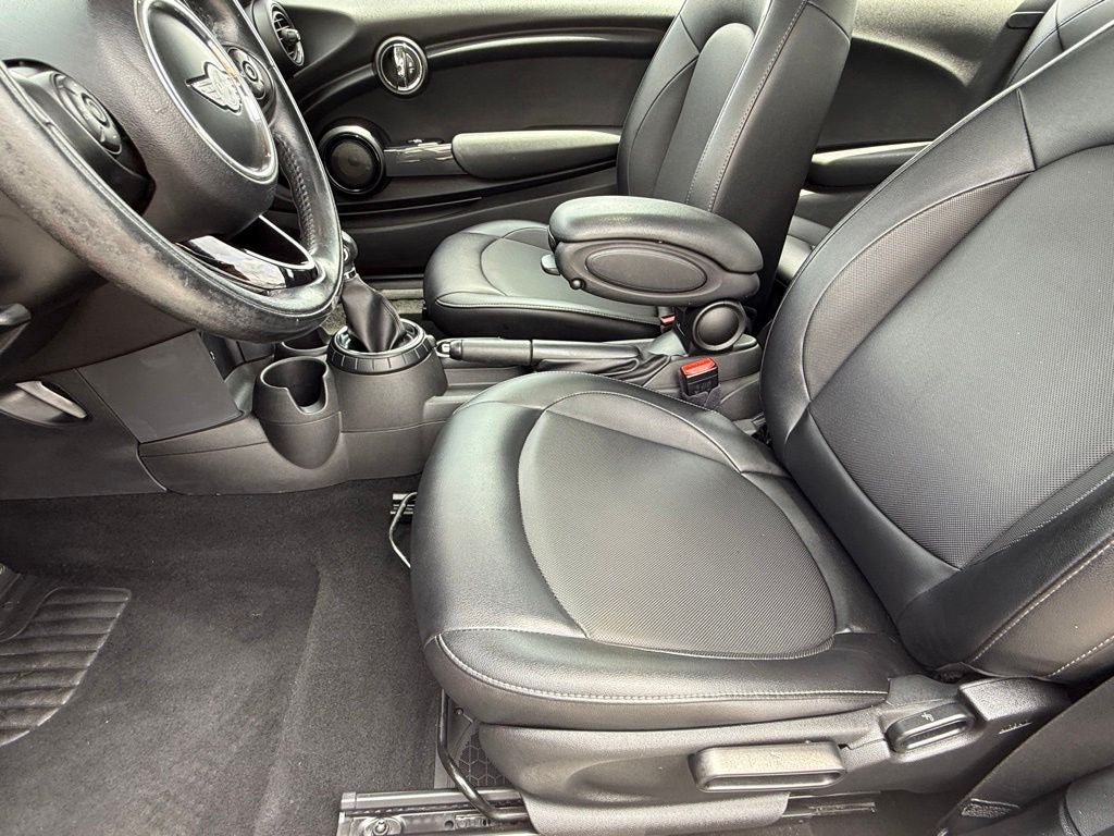 2016 MINI Cooper Base